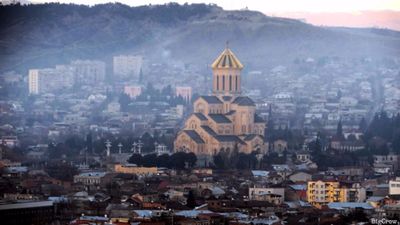 Apartments on Metekhi_2