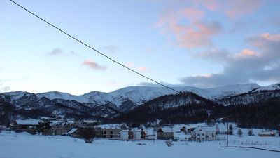 Cottage in Bakuriani - House at the Forest_3