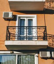 Apartment in old Tbilisi, Metekhi_2