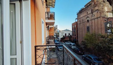 Apartment in old Tbilisi, Metekhi_3
