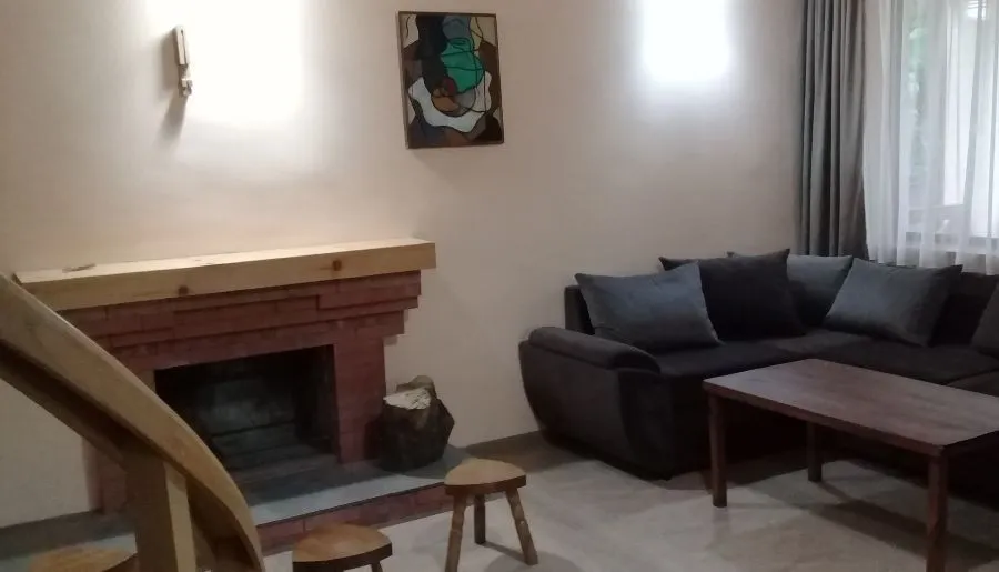 Nana — Photo 2