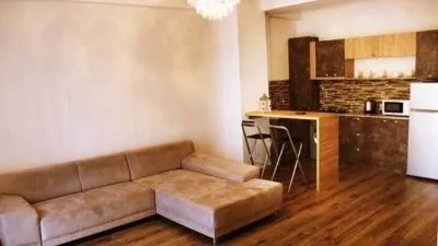 FRIENDS COZY HOME — Photo 9