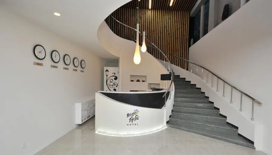 Boho Tiflis Hotel — Photo 12