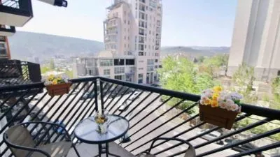 Catherine's apartment — Photo 4