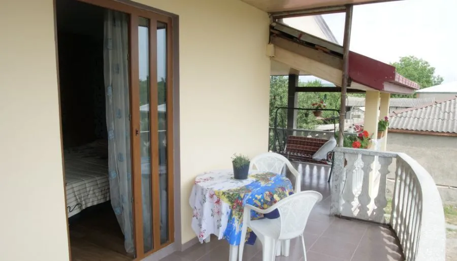 Alex's guest house — Photo 9