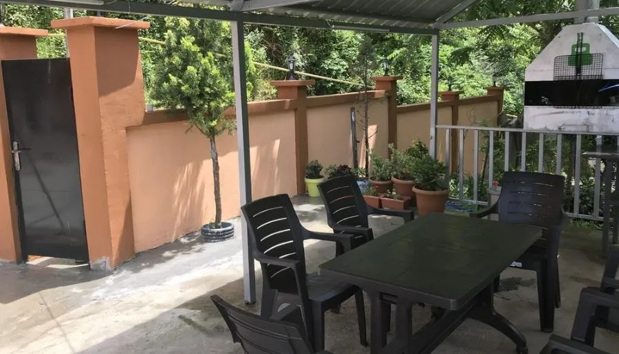 ORANGE HOUSE — Photo 8