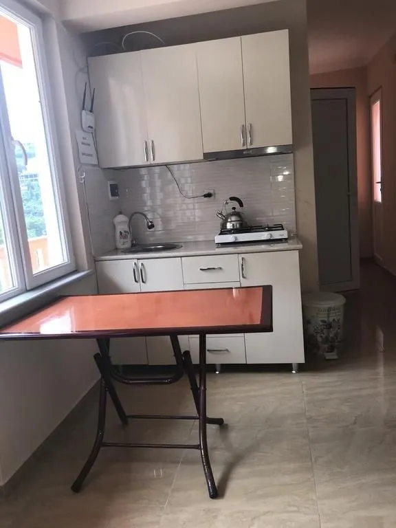 ORANGE HOUSE — Photo 2