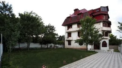 Family Rooms — Photo 7