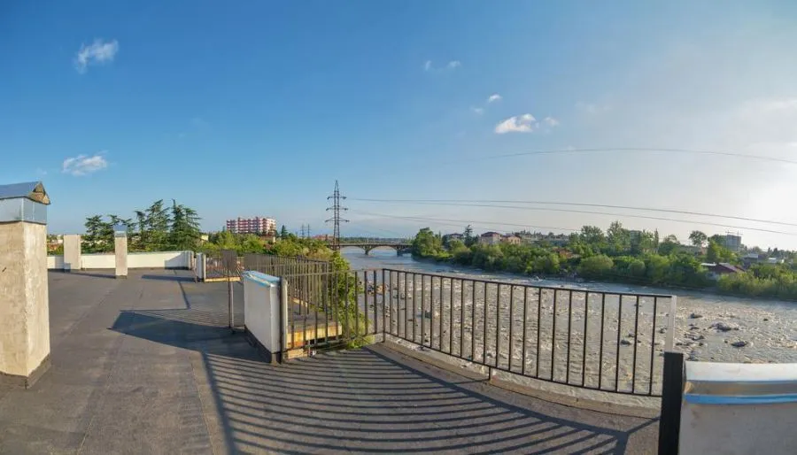 Four seasons riverside — Photo 12