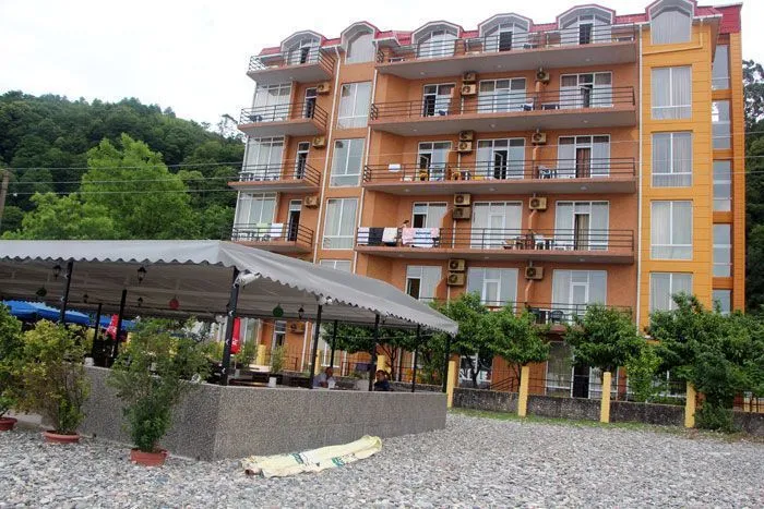 Lazuri Hotel — Photo 11