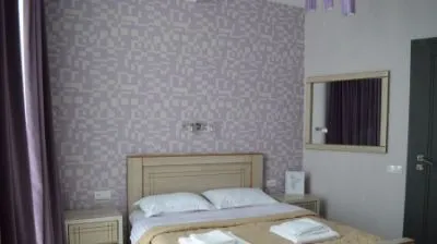 Green Apartment — Photo 9