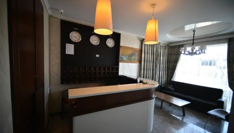 GREEN HOTEL — Photo 3