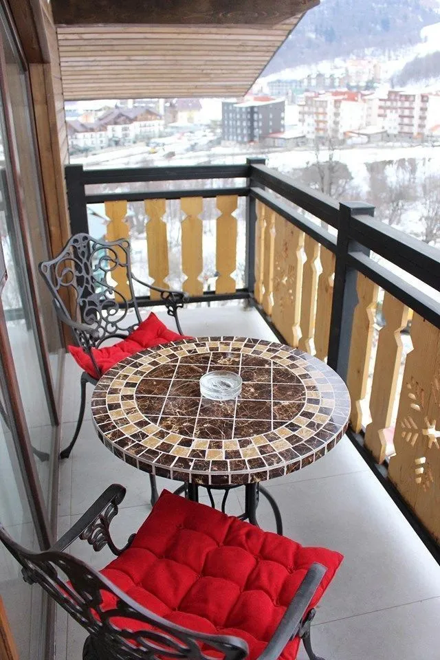 Lizi's Cozy Apartment in Bakuruani — Photo 6