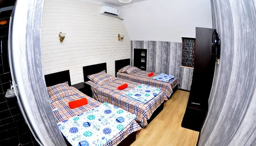 HOTEL LUX — Photo 1