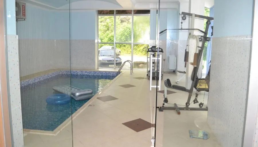 Cameo — Photo 12