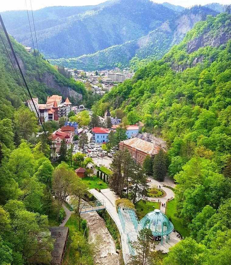Green house in Borjomi — Photo 5