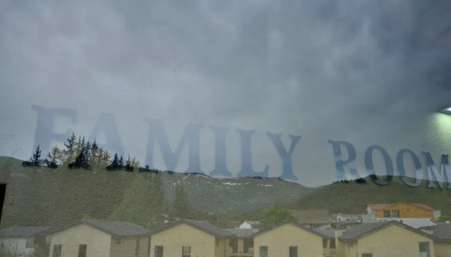 Family Rooms — Photo 1