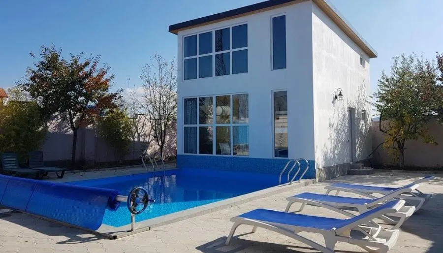 Laguna Villa with Sauna, Pool, Billiards & Garden at Bazaleti Lake — Photo 5