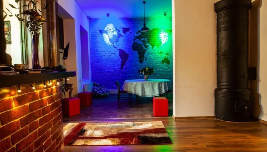 Old wall — Photo 3