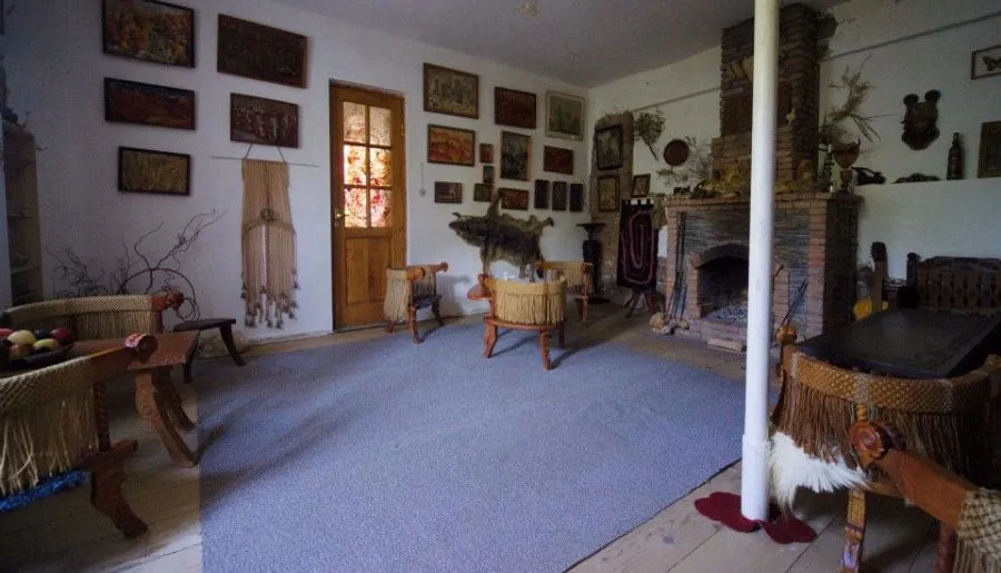 Gallery — Photo 7