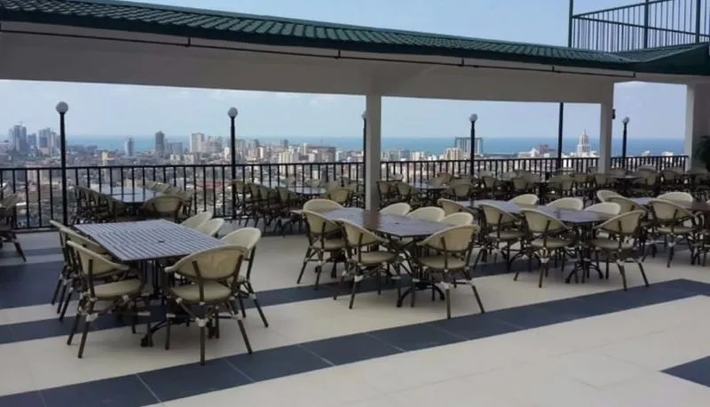 Sputnik Hotel & Spa Batumi — Photo 1