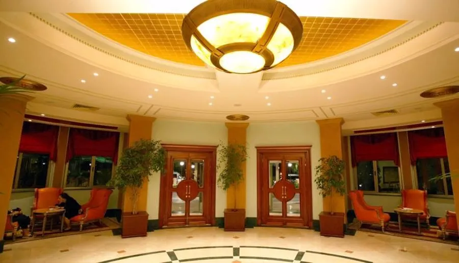 Hotel Intourist Palace — Photo 1