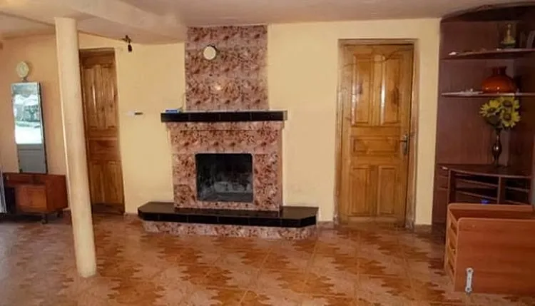 Tetri saxli — Photo 1
