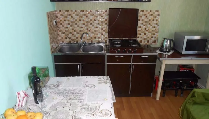 GUEST HOUSE GIS — Photo 1