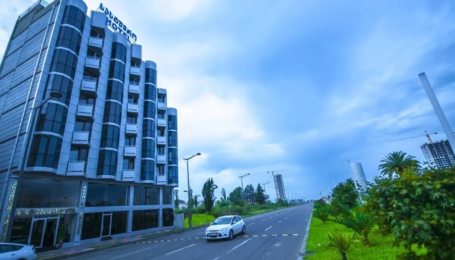 Premium Palace — Photo 11