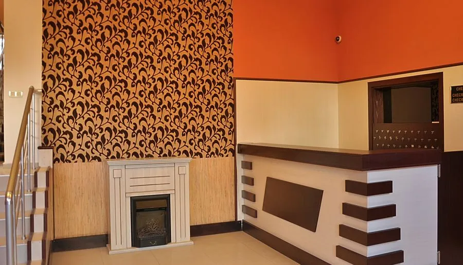 HOTEL AT METRO — Photo 3