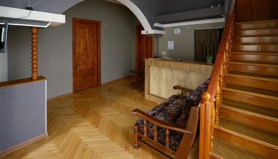 Almi — Photo 4