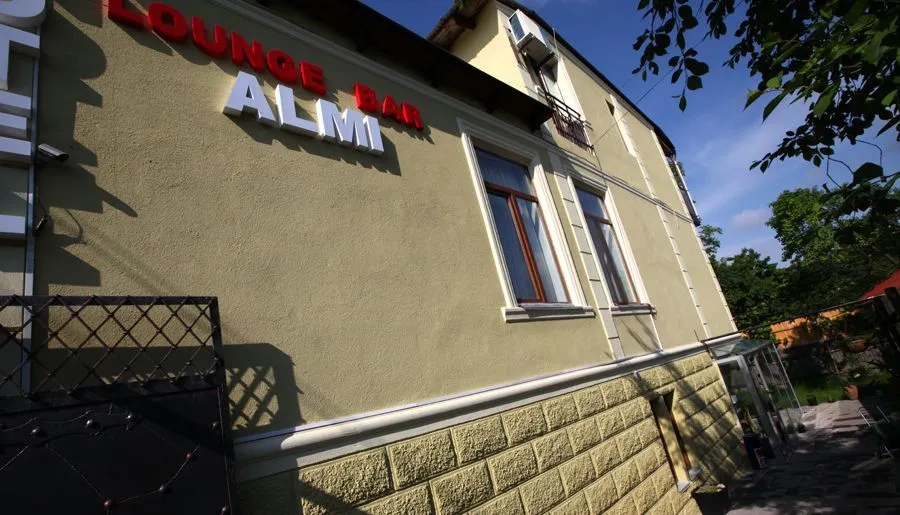 Almi — Photo 10