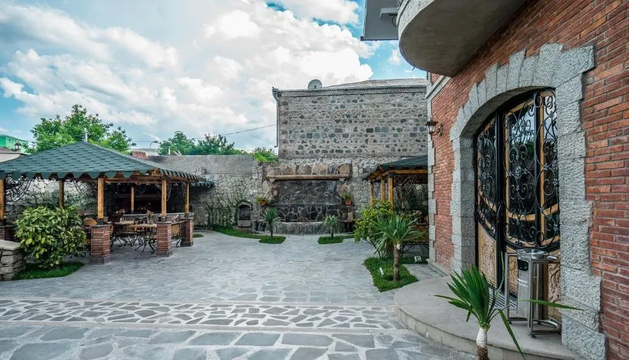 Hotel Tiflis — Photo 12