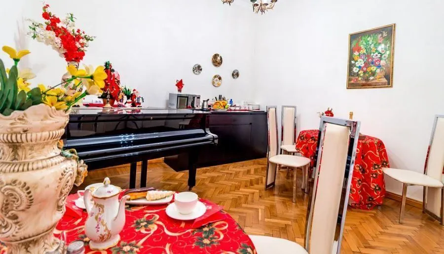 V Park Hotel Tbilisi — Photo 12