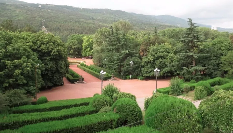 V Park Hotel Tbilisi — Photo 2