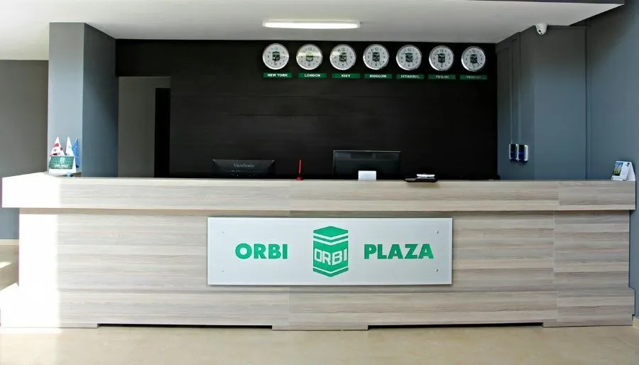 Batumi Orbi Plaza Apt 13 — Photo 1