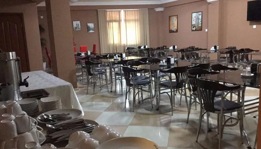 Prestige Hotel — Photo 4