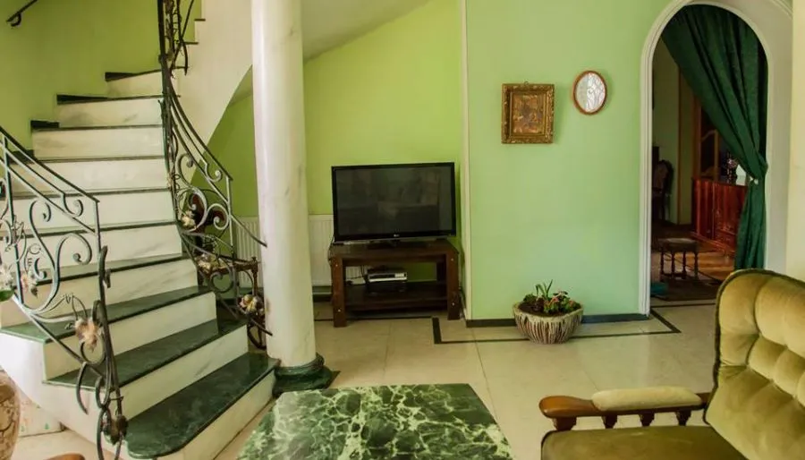 Green House — Photo 1