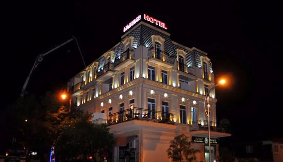 Hotel Black Sea Star Batumi — Photo 11