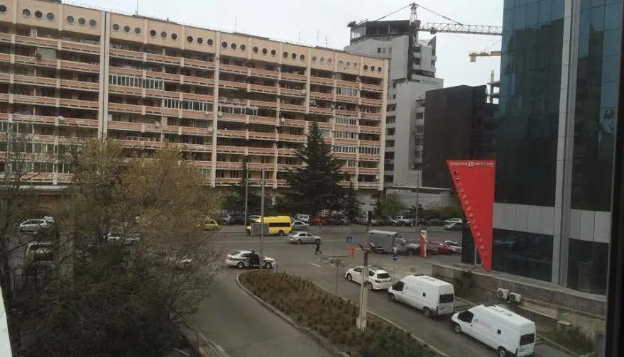 Apartment at Vake park — Photo 2