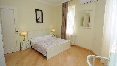 Crown Hotel — Photo 4