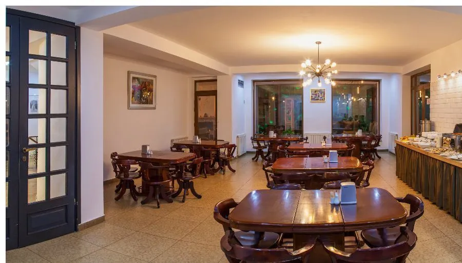 Hotel Victoria — Photo 1