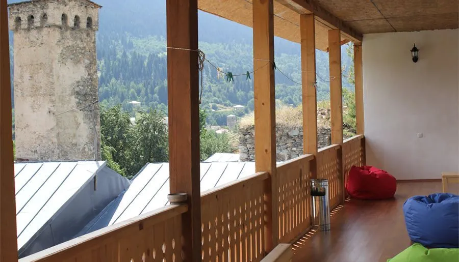 Svan House — Photo 2